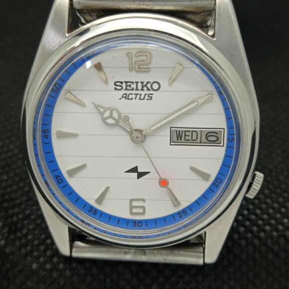 Vintage 1983 Seiko Automatic Mens Silver Watch W/daydate & Blue accents - Picture 3 of 8